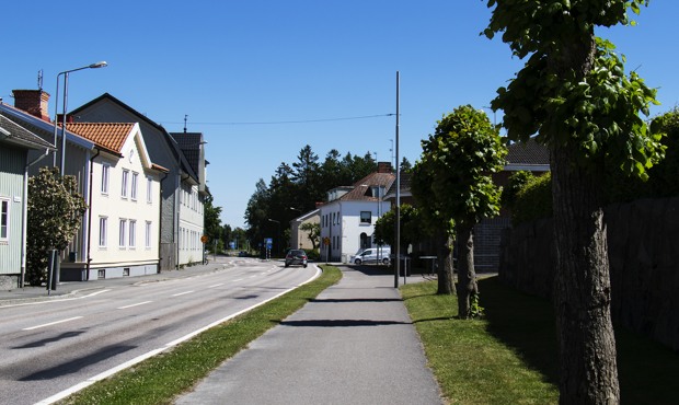 Foto på Södergatan i sommartid. 