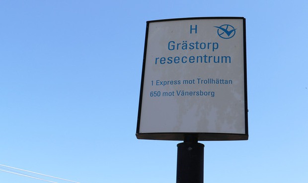 Hållplatsskylt resecentrum Grästorp.